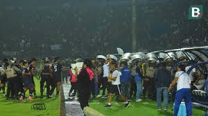 5 Momen Emosional di Kericuhan Arema vs Persija